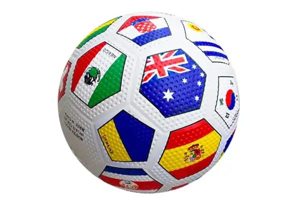 М'яч футбольний BT-FB-0386 гумовий гольф прапори 400г купити