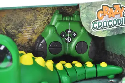 Крокодил на радіоуправлінні YS07 р-р 39.5x18.5x17.6 см, в кор. 37.5x18.4x17.7см купити