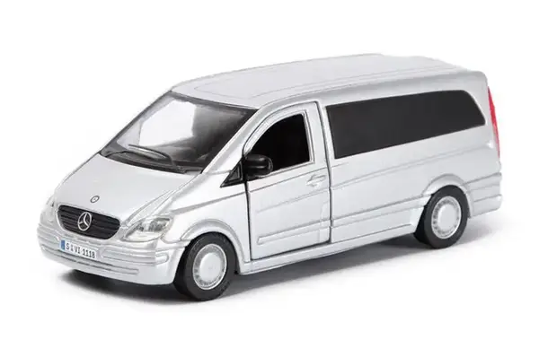 Автомодель 18-43028 MERCEDES-BENZ VITO 2 кольори:сріблястий,чорний,1:32 BBURAGO купити недорого в Україні, фото 3