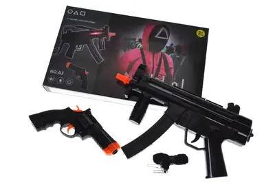 Набір зброї "Гра в кальмара" в коробці A3 р.32*20*6см купити