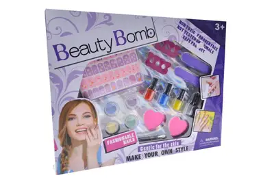 Манікюрний набір в коробці 667-1 р.41*4*33см купити