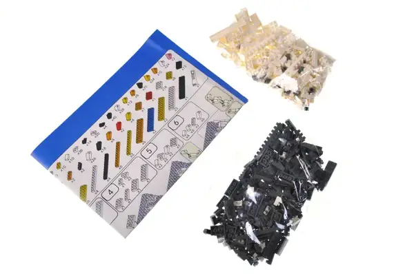 Конструктор 66293 Daya Mini Blocks серії "Corgi" 952 деталей, в коробці р.14x7x18 см купити недорого в Україні, фото 3