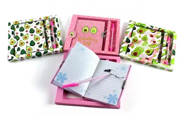 Блокнот в коробці на замочку "Авокадо" з ручкою 64939-EP 19*18см mix4 купити