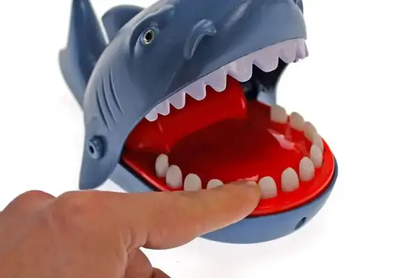 Гра "Акула-кусючка" в коробці 9848 р.20,5*12,8*9,5см. купити недорого в Україні, фото 4