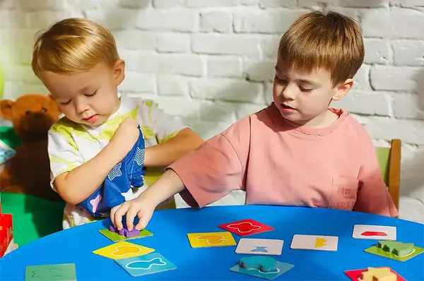 Дерев'яна гра "Кольори та форми" в мішечку ZB2001-01 VladiToys купити недорого в Україні, фото 2