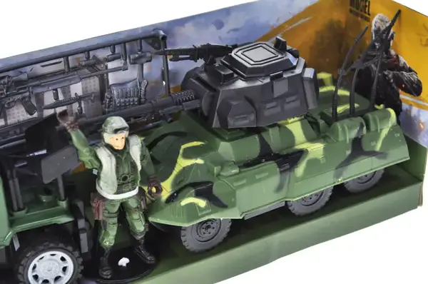 Машина 7-3 військова з набором, в коробці р.35,5x10x14 см YG Toys купити недорого в Україні, фото 3