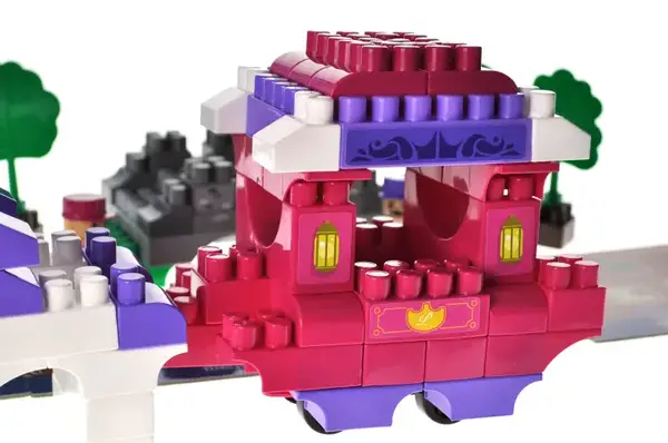 Конструктор блочний QB300-201 "Block&Steps: Подорож Принцес" + ходилка і меморі гра 3в1, 139дет. qbee купити недорого в Україні, фото 6