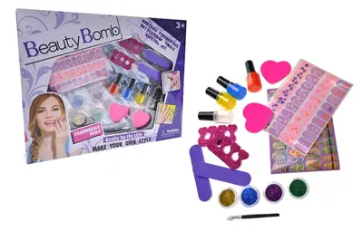 Манікюрний набір в коробці 667-1 р.41*4*33см купити