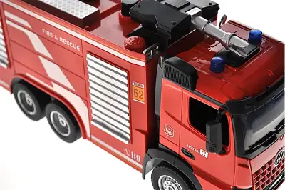 Машина пожежна на радіокеруванні 93311 акумулятор, в коробці р.53,5x16,5x25,2 см YG Toys купити