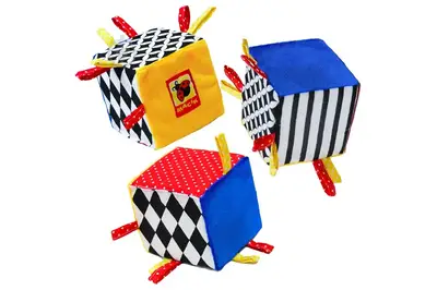 Брязкальце MC010501-01 "Кубик" м'яке Масік купити