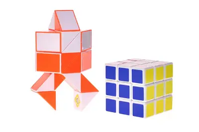 Кубик зі змійкою в коробці T1110 р.26*11*7см купити