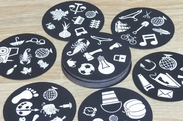 Настільна гра "ДУПЛЕТ Black" в жерстяній банці ARTOS купити недорого в Україні, фото 3