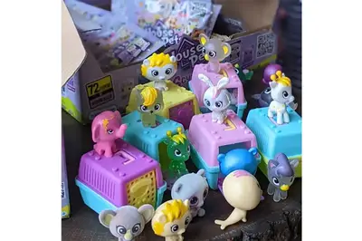 Колекційна фігурка-сюрприз HOUSE PETS – МІЙ УЛЮБЛЕНЕЦЬ (з переноскою, в диспл.) 1065B купити