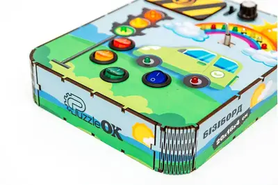 Бізіборд Puz-01023 "Світлофор"на батарейках, світло р. 20х16х4 см PuzzleOk купити