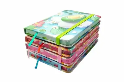 Блокнот на гумці 763616ML, А6 8.7×13.5 cm, 80 арк.,тверда обкладинка Paradise купити