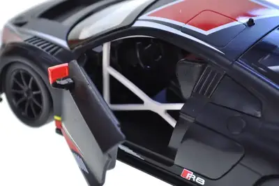 Машина металева 68262A(B)1:24 Audi R8 LMS, батарейка, світло, звук, відкриваються двері, кор. 24,5x12см АВТОПРОМ купити