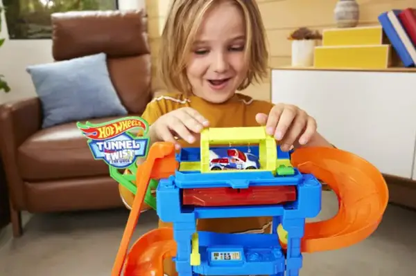 Ігровий набір HTN80 "Автомийка: Шалені віражі" HOT WHEELS KID купити недорого в Україні, фото 4