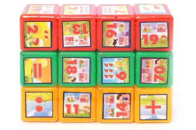 Кубики "Математика" (12 шт) 09052 Mtoys купити