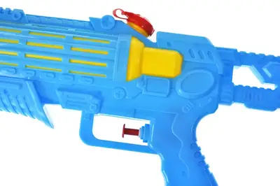 Водяний пістолет 868 в кульку р.34,5x5,5x15,5 см YG Toys купити