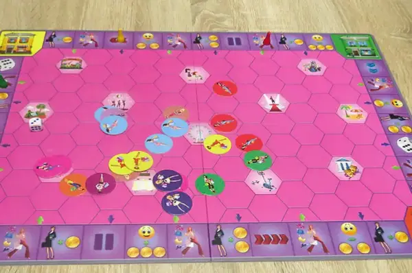 Настільна гра "Модниця" ARTOS купити недорого в Україні, фото 5