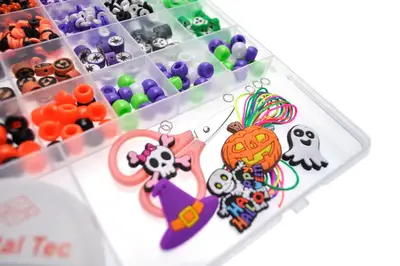 Набір бісеру в коробці A099-11 р.20,3*20*1,8см купити