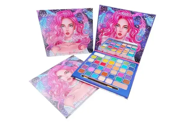 Набір косметики 40в1 в коробці IG2918 р.18,5*17,7*1,2см купити