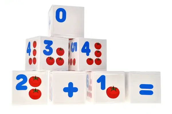Набір кубиків 0243 "Арифметика" ТЕХНОК купити недорого в Україні, фото 3