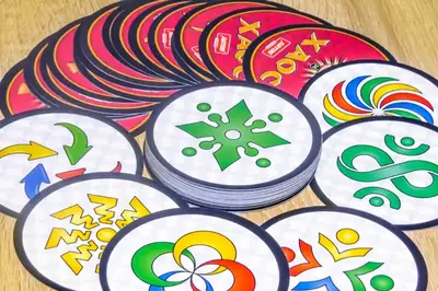 Настільна гра "Хаос" в жерстяній банці ARTOS купити