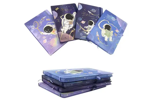 Блокнот на гумці "Космонавт" А5, 14*21см. 80стор. 5703-20 купити